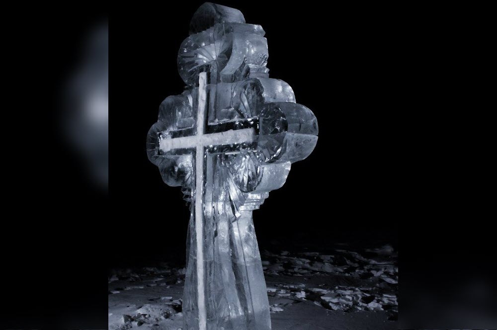 На строительство ледяного креста на Крещение планируется потратить 100 тысяч рублей