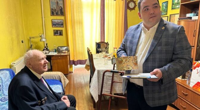 Житель Екатеринбурга Жорж Токарев подал заявление для голосования на дому в свой 100-летний юбилей